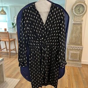 VELVET by Graham & Spencer Size M